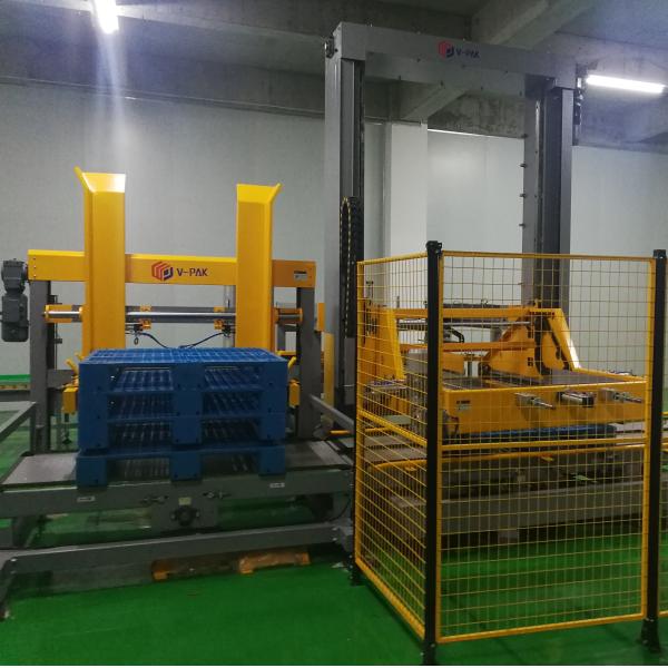 High Automation HMI Low Level Palletizer Gantry Type With Smooth Surface
