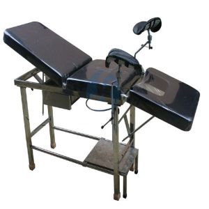 China Three Section Mattress Common Hospital Delivery Bed Manual Dustbin Optional wholesale