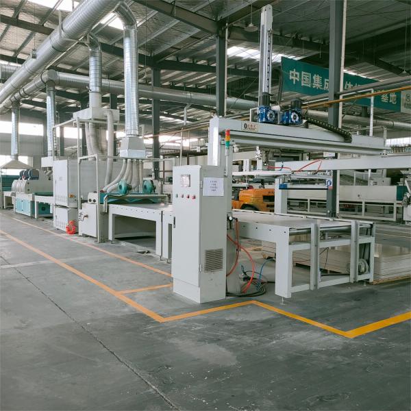 Quality Multilayer Composite High Output Durable UV Coating Machine Integrated Board for sale