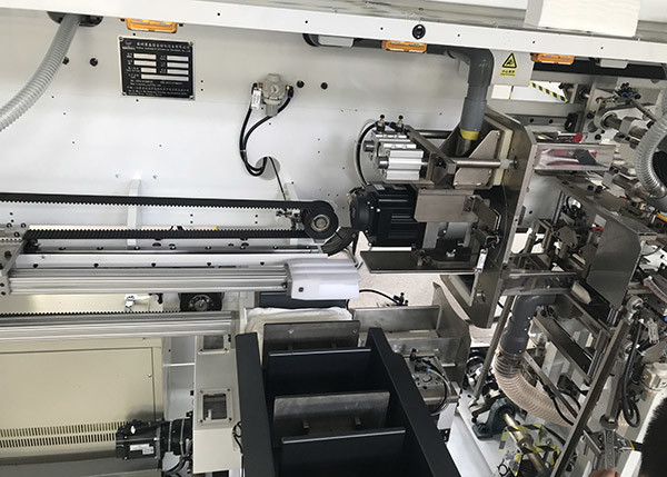 Female Sanitary Napkin Wrapping Machine Horizontal Low Energy Consumption