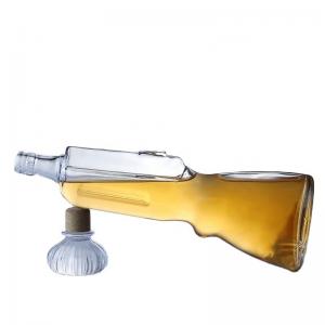 China 500ml Whisky Glass Bottle Gun Shape Open Mold 700ml Vodka Bottle for Beverage Industry wholesale