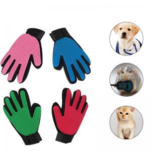 China Relaxing Massage Cat Grooming Glove For Dogs Wool Glove Pet Hair Deshedding Comb on sale