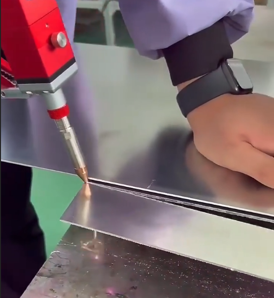 1000w 1500w 2000w 3000w Hand Held Metal Laser Welder Cleaner Cutter 3 in 1