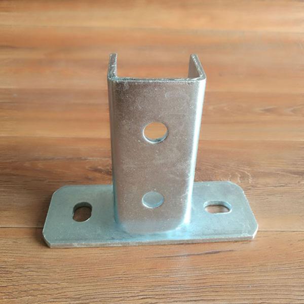 Sturdy Galvanized Steel Seismic Roof Pipe Supports For Secure Seismic Protection