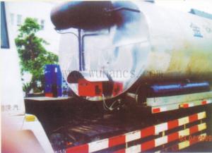 Carbon Steel Asphalt Distributor Truck Intelligent Computer Control