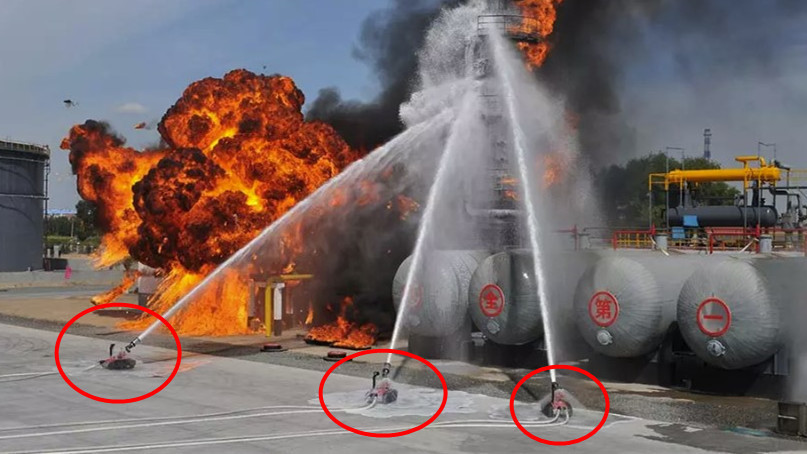 Easy Operate Safey Water Rescue Robot for Fire Fighting robot china factory