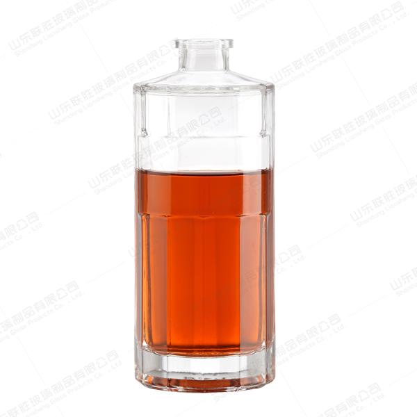 Vodka Wine Glass Bottle with Customized Bottle Color and Beautiful Crystal Design Bulk