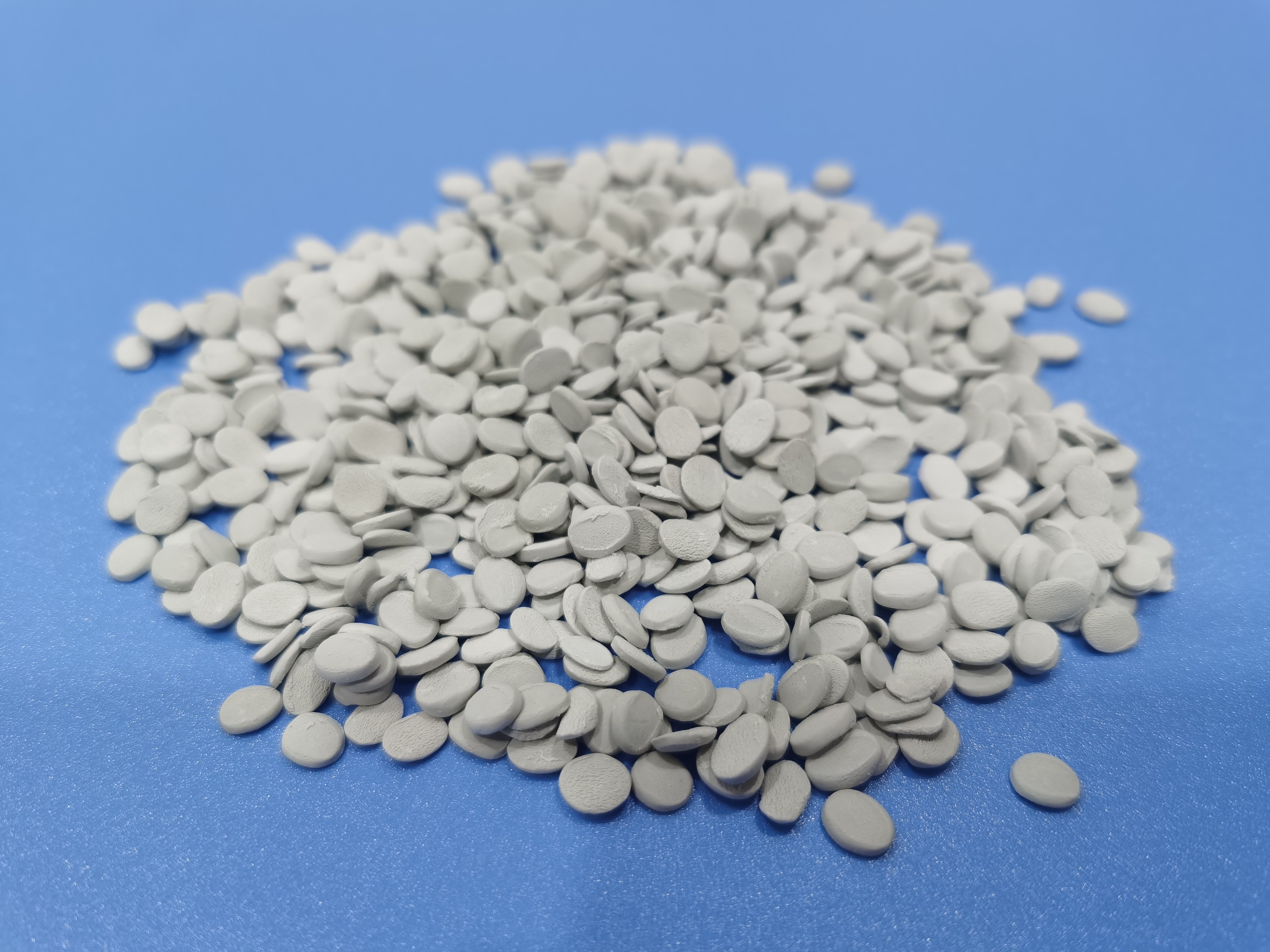China Plastic Dehydration Defoaming Masterbatch For Industrial Films wholesale