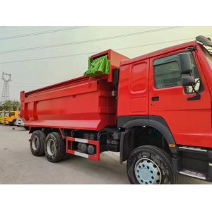 China 6-8L Engine Capacity Used HOWO Dump Truck 12 Tires Tipper Trucks 6X4 in Red on sale