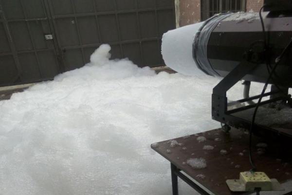 Quality High Configuration Spray Foam Making Machine , Foam Party Machine With Fight Case for sale