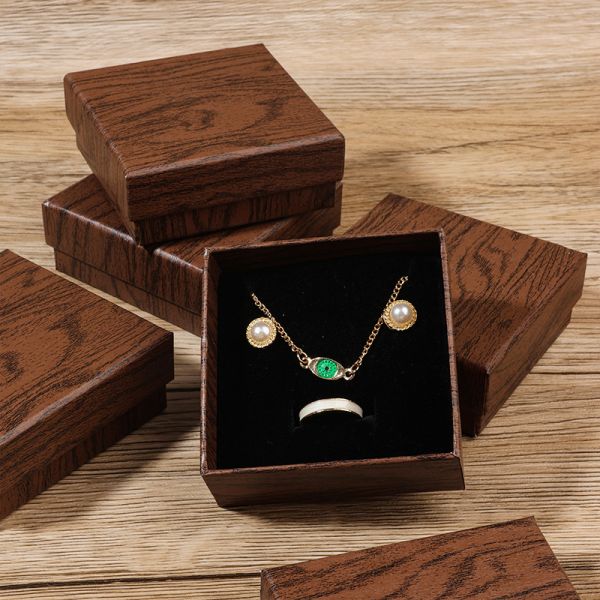 Valentine's Day jewelry boxes with Korean style design featuring long strip bows