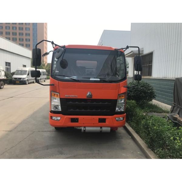 SINOTRUK HOWO 4x2 5000 Liters Refueling Tanker Truck With Pump Oil Dispenser