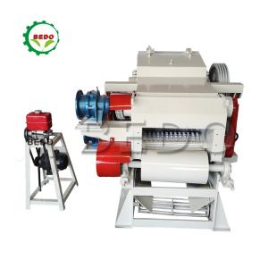 China Self Feeding Industrial Drum Wood Chipper Machine 380V 2300*1240*1420mm wholesale