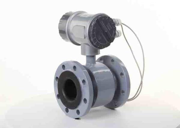 Flange Connect Magnetic Flow Meter Integrated Transmitter IP68 Enclosure