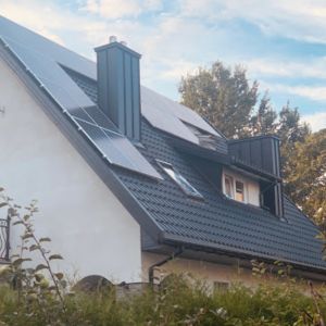 Full Black Solar Panels Manufacturer 500W 550W Solar Panel Price