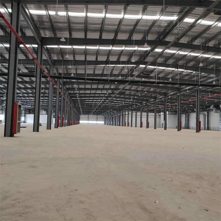 China Q355B Curved Warehouse Roof Structure 120mm Welding Wind Resistant wholesale