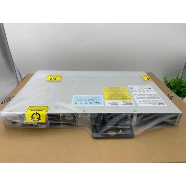 Cisco Catalyst 9300 24-port Data Switch with 4 GB Flash and 190.4 Mpps Forwarding Rate
