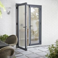 Tempered Glazed Aluminum Hinged Screen Doors Powder Coating