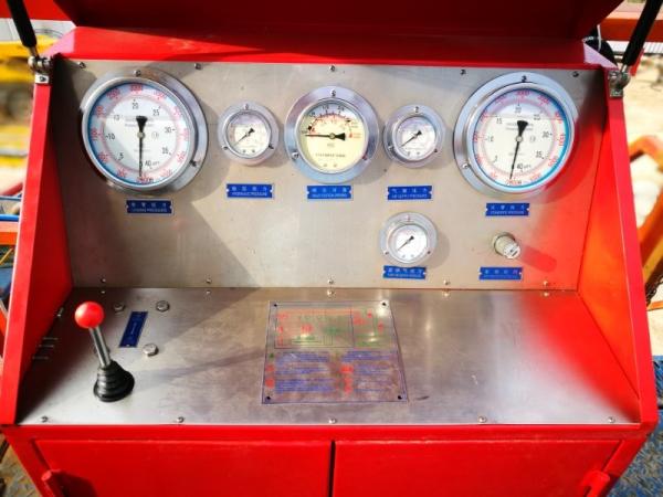 Quality Stainless Steel Hydraulic Orifice Wellhead Valves Control Console JY135BJS for sale