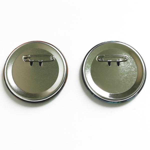 Round 5x5cm 3D Flip Lenticular Anime Pins With Goku