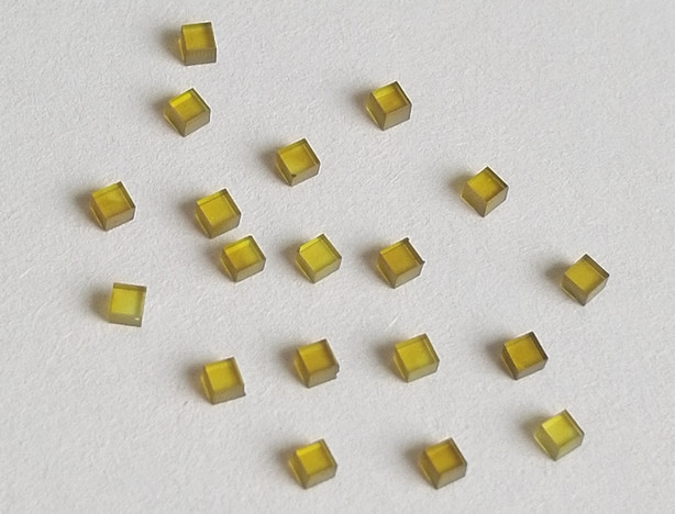 Precision Cutting Tools HPHT Single Crystalline Diamond Good Impact Thermal