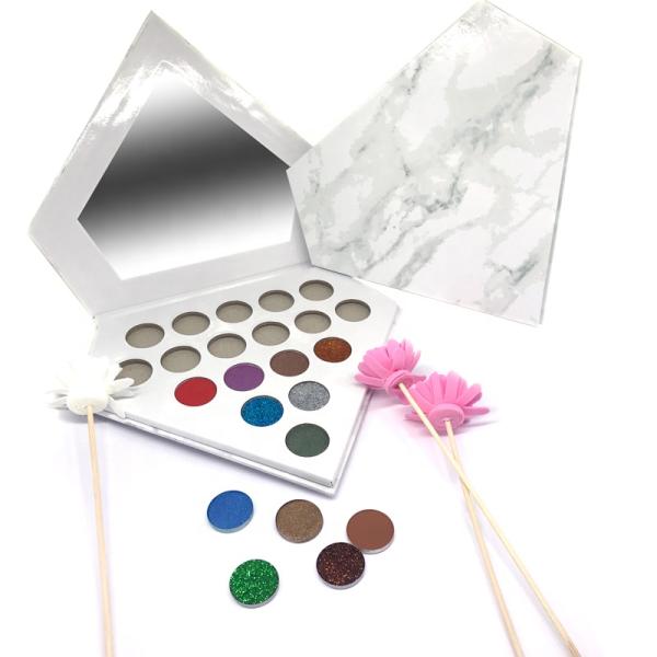 Diamond Shape 18 Wells Cosmetic Eyeshadow Palette