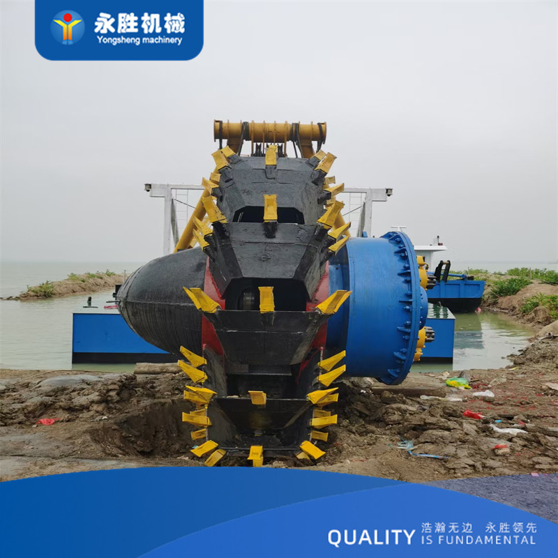 Large Bucket Wheel River Sand Dredging Machine Equipped With 18inch Mud Dredger Ship