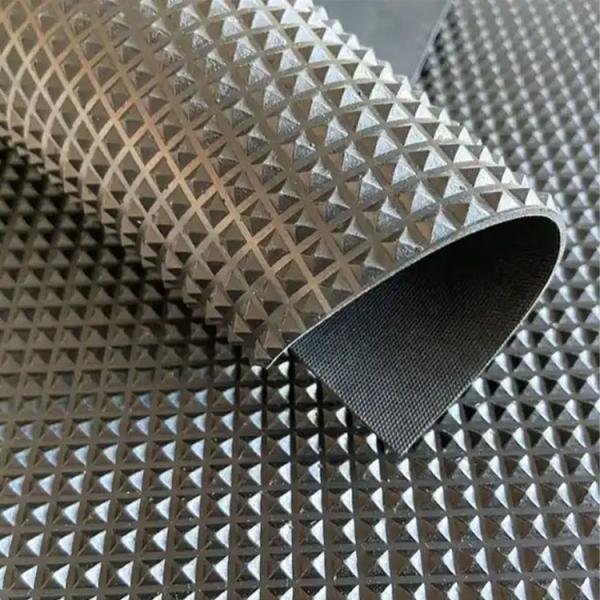 Quality Factory Checker Plate Pyramid Pattern Horse Stable Rubber Mat for sale