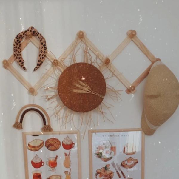 Expandable Accordion Style Bamboo Wall Hanger