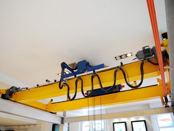 China 1ton 3ton 15ton Electric Overhead Travelling Crane For Warehouse wholesale
