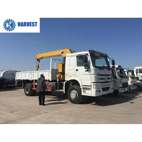 4t Lifting Capacity Sinotruk LHD 4x4 All Wheel Drive 266hp Truck Mounted Crane