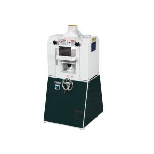 China High Precision Woodworking Thicknesser Convenient Built - In Vacuum Cleaner wholesale