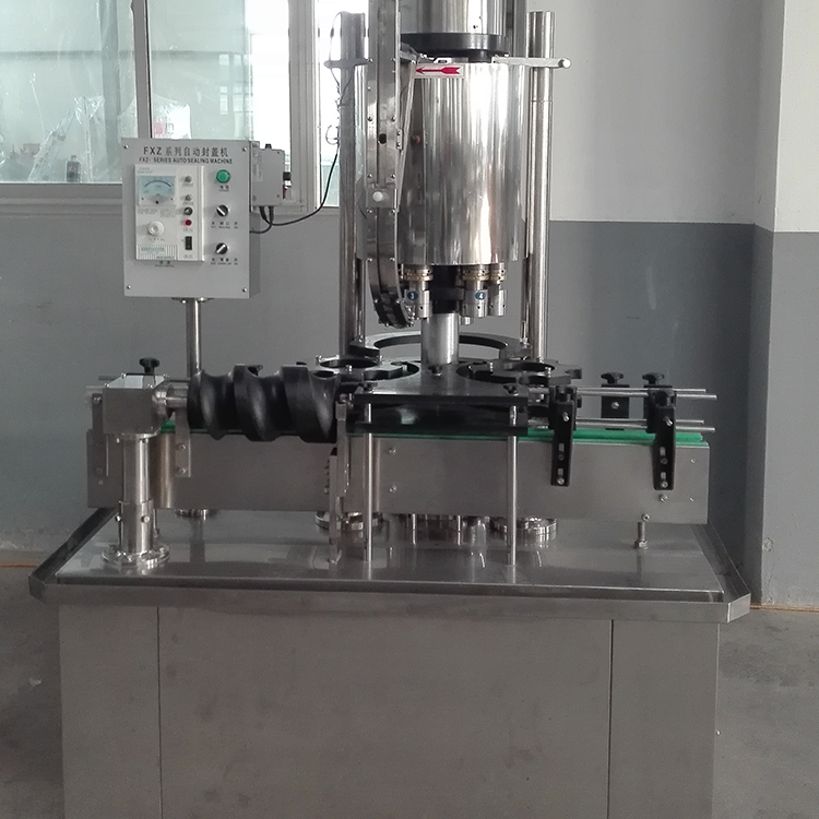 Factory automatic crown type glass bottle cap machine beer bottle cap capping machine