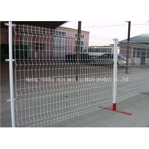 Rot Proof Triangle Fence Panel Low Carbon Steel Wire High Strength Wear Resistance