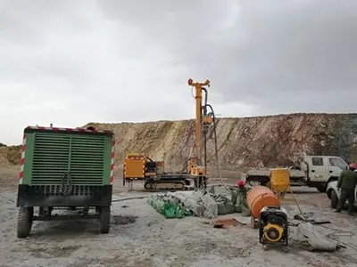 Mining Exploration Rc Drilling Rig 8500 Rotation Torque Crawler Mounted