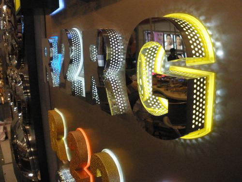 Golden Aluminum Tape Coil With Folded Edge Word Sign Brushed Aluminum Coil Strip