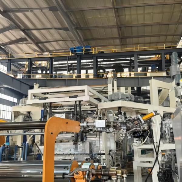 Two Auxiliary Engines Plastic Extrusion Machine Plastic Extruder With Customizab