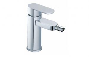 China Ceramic Single Hole Bathroom Sink Faucet , Single Handle Brass Bidet Taps wholesale