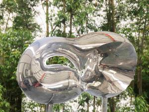 China Outdoor Metal Garden Stainless Steel Sculpture Mirror Polished Surface wholesale
