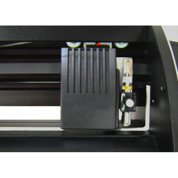 High Performance Sign Cutter Plotter Vinyl Equipped For Logo Label Production