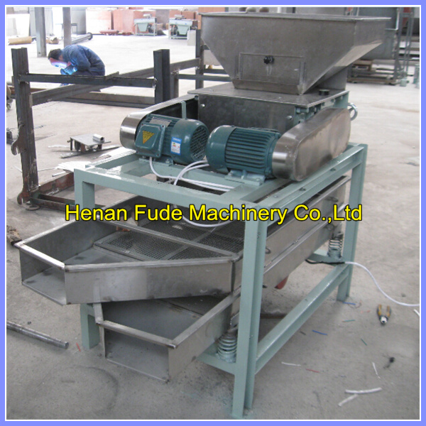 Walnut cutting machine, walnut particles chopping machine