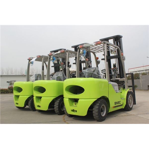 Xc490 Engine Diesel Counterbalance 3000kgs Side Shifter Forklift