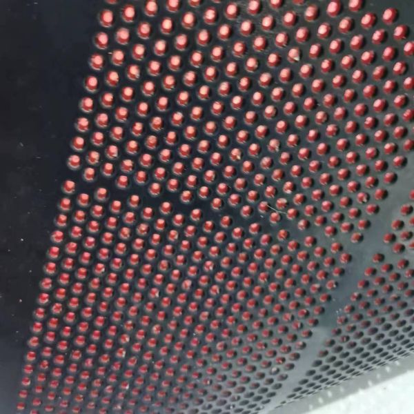 8mm Anti-Clog Rubber Screen Mat with Rectangular Holes for Dry Wet Screening