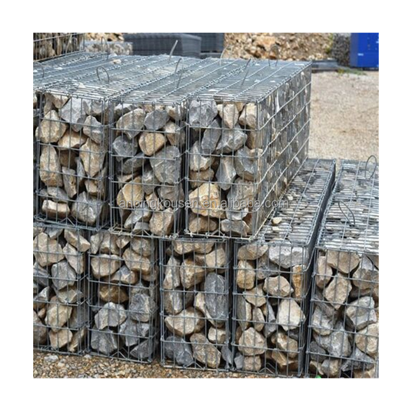 Pressure Treated Timbers Chicken Fencing for Chicken Coops in Commercial Chicken Farms