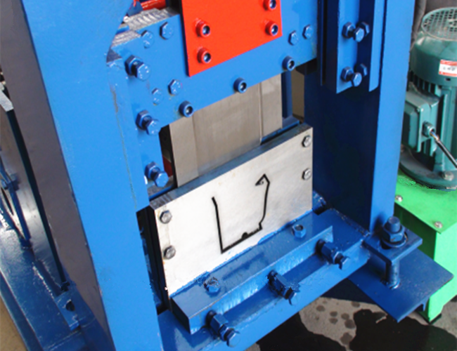 Low Noise Full Automatic Cutting Cold Forming Machine PLC With Touch Screen