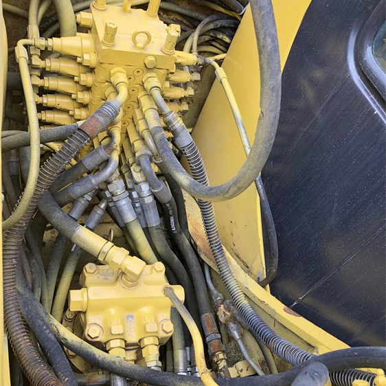 Original Hydraulic Pump Komatsu PC 60-7 Excavator with 40 kW Power Made in Japan 2015