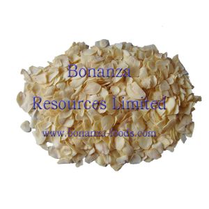 China Dehydrated Garlic Flaks wholesale