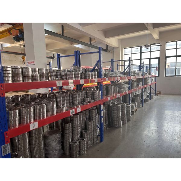 304L Grade Stainless Steel Pipe Flange Custom With OBM Support