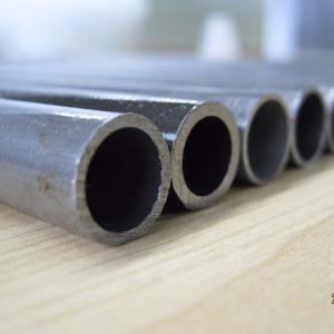 China Round Api 5l Gr B Seamless Steel Pipe Schedule 40 0.5 - 12mm Thickness wholesale