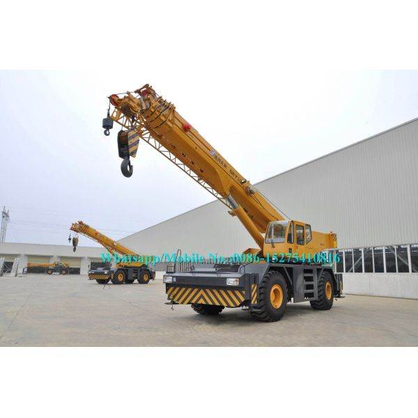 55 Ton ZOOMLION Rough Terrain Crane , Hydraulic Truck Cranes RT55 Single Cab Design